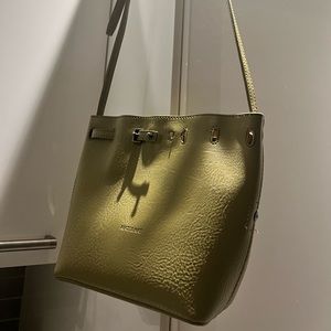 Matt & Nat Green Bucket Bag